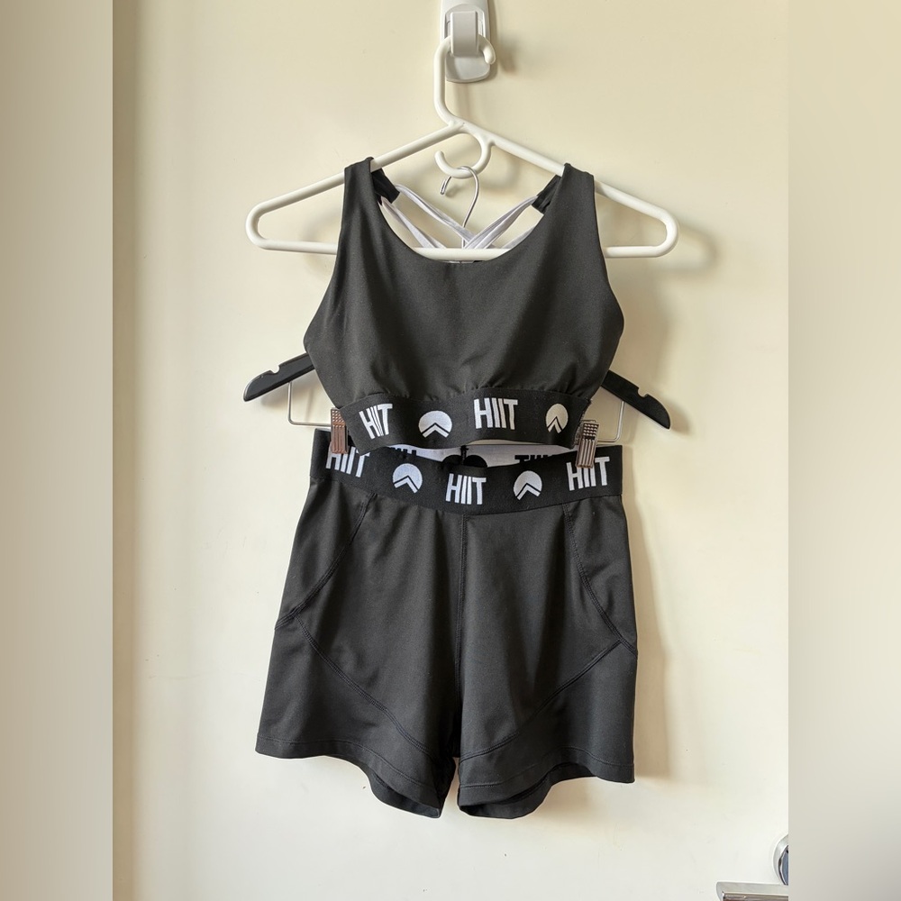3pc HIIT Black+White Sports Bras & Shorts Set w/ Logo Band Strappy Criss-Cross